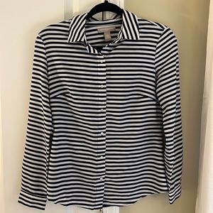 Banana Republic button down navy - size XS